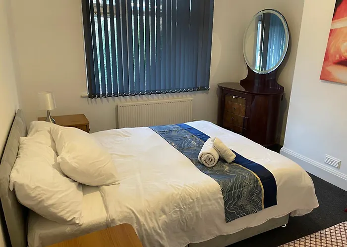5 Bed 5Mins From Wembley Stadium